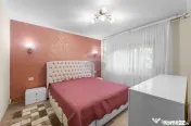Apartament modern, de închiriat, 3 camere – Micălaca,...