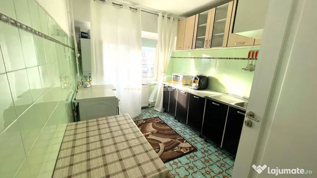 Apartament 3 camere decomandat - Kaufland ICIL