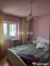 Apartament 2 camere, 2 balcoane, etaj intermediar, Bistrița