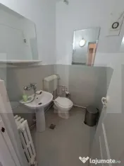 Garsoniera luminoasa cu bucatarie mobilata, renovata, zona S 