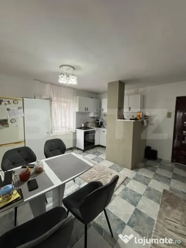 Apartament decomandat cu 3 camere | 2 balcoane | Boxă și p