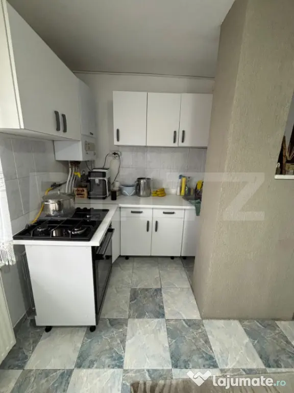 Apartament decomandat cu 3 camere | 2 balcoane | Boxă și p