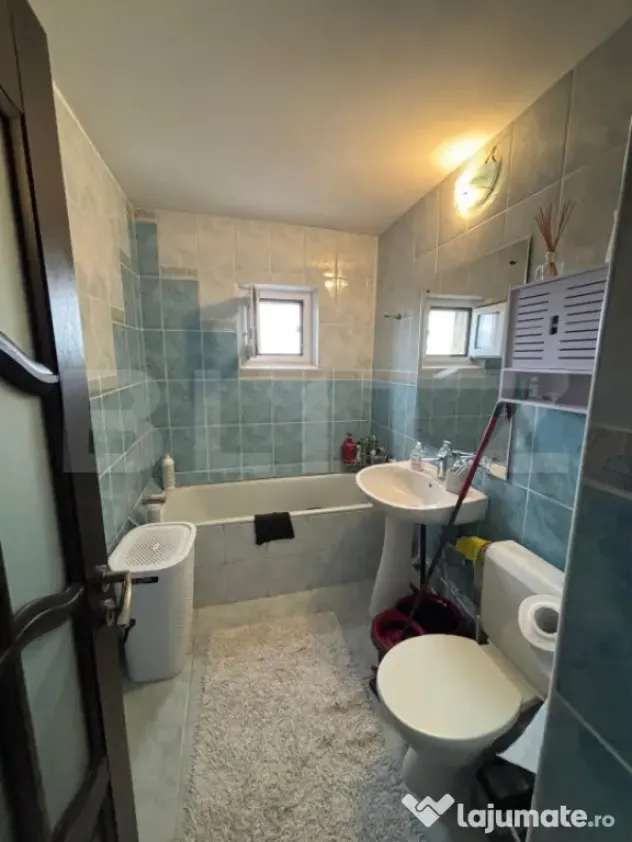 Apartament decomandat cu 3 camere | 2 balcoane | Boxă și p