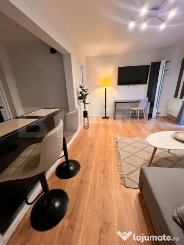 Apartament cu 2 camere - zona Centrul Vechi - Hunedoara (Hunedoara)