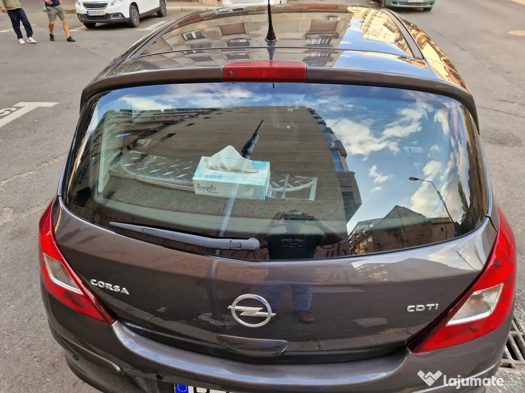 Opel corsa dizel 1,3 tel0737931273