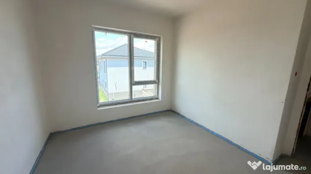 Casa moderna 4 camere + 300mp teren Sura Mică