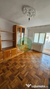 De inchiriat apartament zona Pietonal Stefan cel Mare
