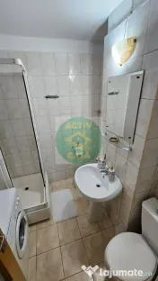 De inchiriat apartament zona Pietonal Stefan cel Mare