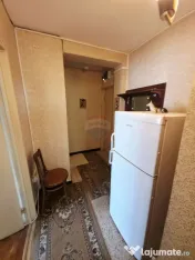 Apartament cu 2 camere de vânzare în zona Precista 