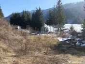 Teren intravilan de vânzare – 3100 mp Colibita, front lac
