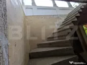 Clădire P+1 cu 9 camere și Terasă Spectaculoasă, Ideală