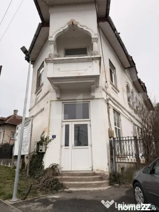 Clădire P+1 cu 9 camere și Terasă Spectaculoasă, Ideală - Pucioasa (Dambovita)