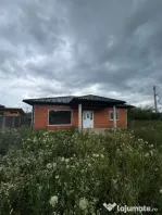 Casă la roșu, 132 mp utili, 5,6 ari, zonă Săcălășeni