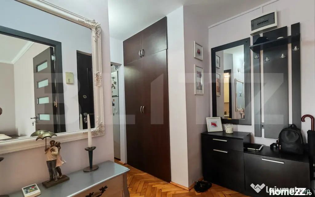 Apartament 3 camere + 2bai, renovat, mobilat si utilat moder - Oradea (Bihor)