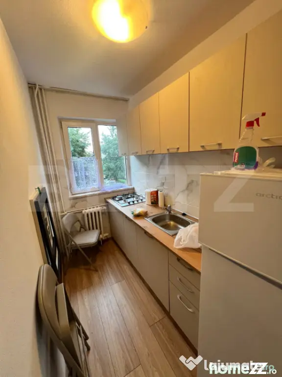 Apartament cu 2 camere de închiriat, 52 mp, zona Complex - - Timisoara (Timis)