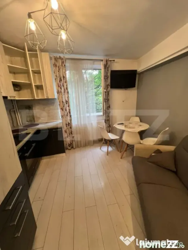 Apartament cu 2 camere de închiriat, 52 mp, zona Complex - - Timisoara (Timis)