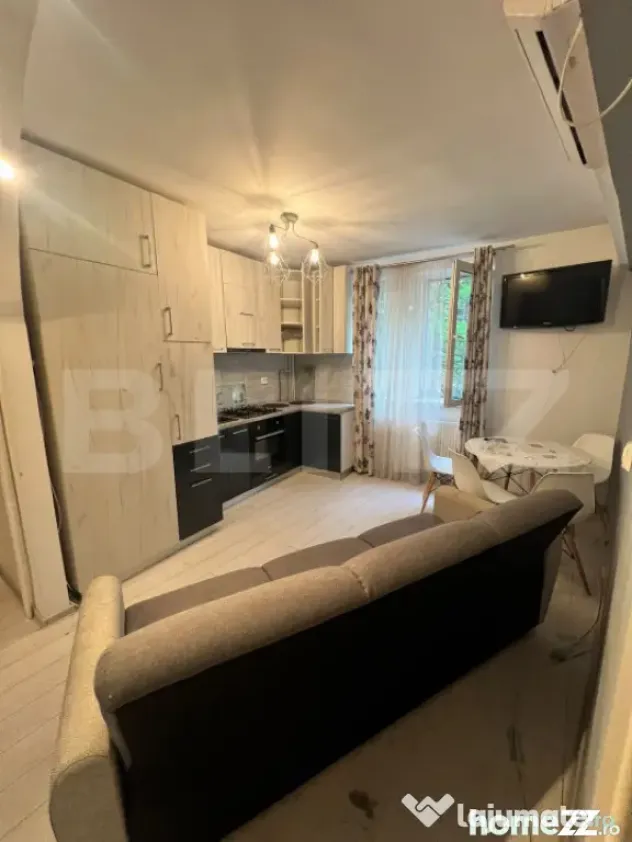 Apartament cu 2 camere de închiriat, 52 mp, zona Complex - - Timisoara (Timis)