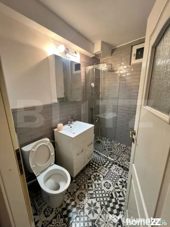 Apartament cu 2 camere de închiriat, 52 mp, zona Complex - - Timisoara (Timis)
