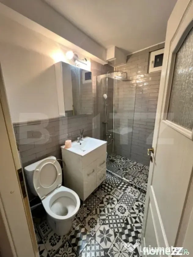 Apartament cu 2 camere de închiriat, 52 mp, zona Complex - - Timisoara (Timis)