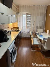 De vanzare apartament cu 2 camere, renovat, etaj 4 , Maze... 
