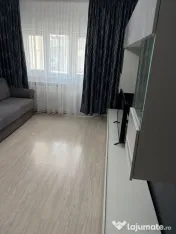 De vanzare apartament cu 2 camere, renovat, etaj 4 , Maze... 