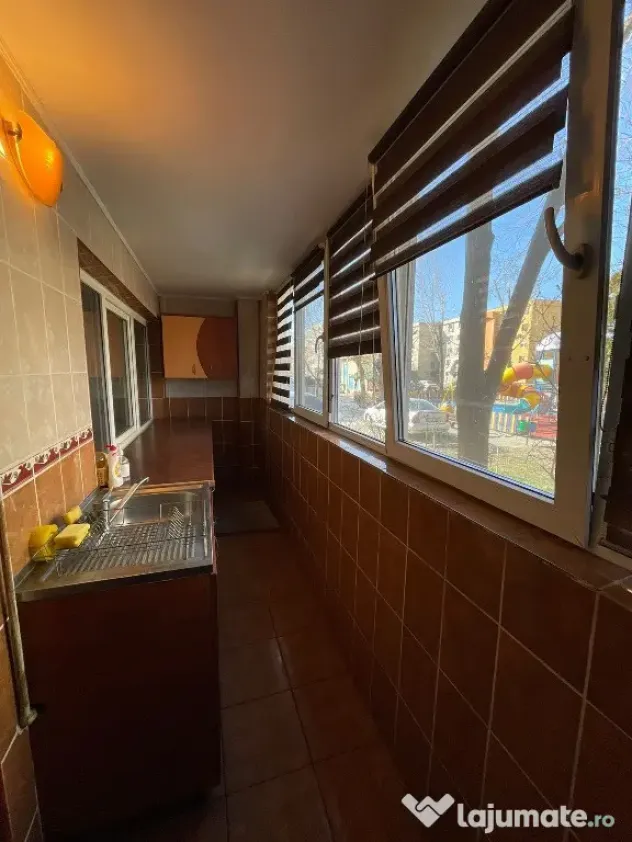 Apartament 2 camere semidecomandat 60mp+beci Valea Roșie