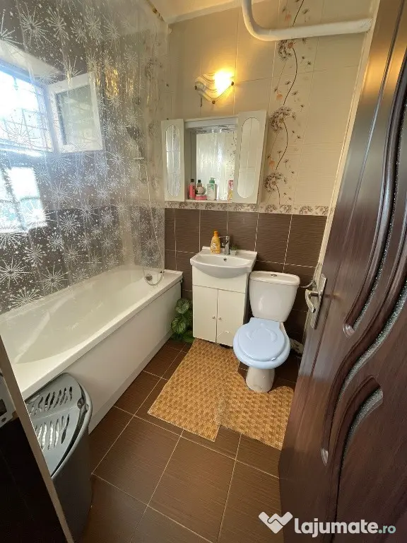 Apartament 2 camere semidecomandat 60mp+beci Valea Roșie