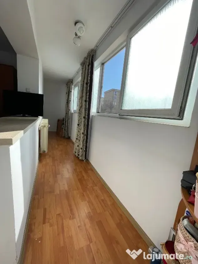 Apartament 2 camere semidecomandat 60mp+beci Valea Roșie