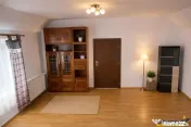 Casa stil sasesc cu garsoniera, garaj, curte, gradina, Bod, 