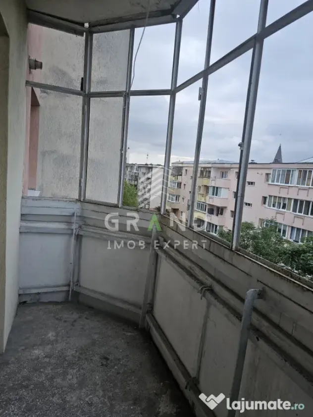 Apartament de Vanzare | 4 Camere | 2 Balcoane | 2 Bai | Mara