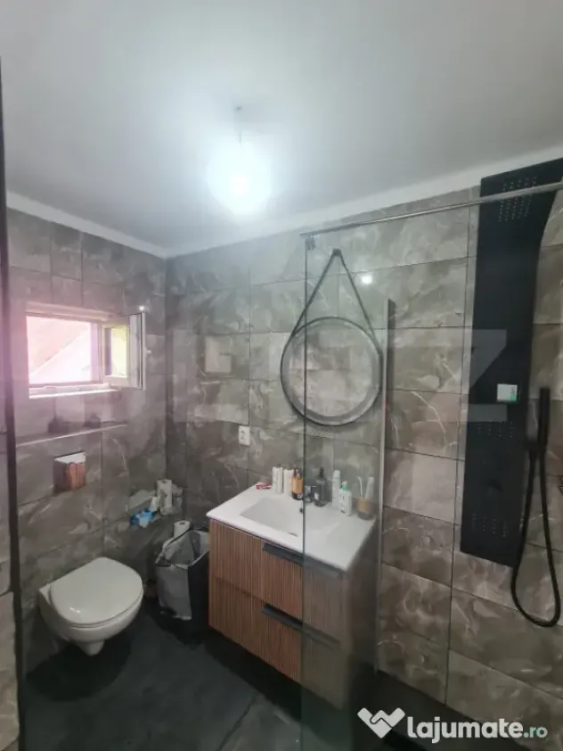 Casa individuala, posibilitate compartimentare in 4 camere,