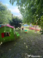 Casă individuală cu piscină, curte amenajată și afacere 