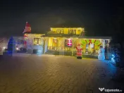 Casă individuală cu piscină, curte amenajată și afacere 