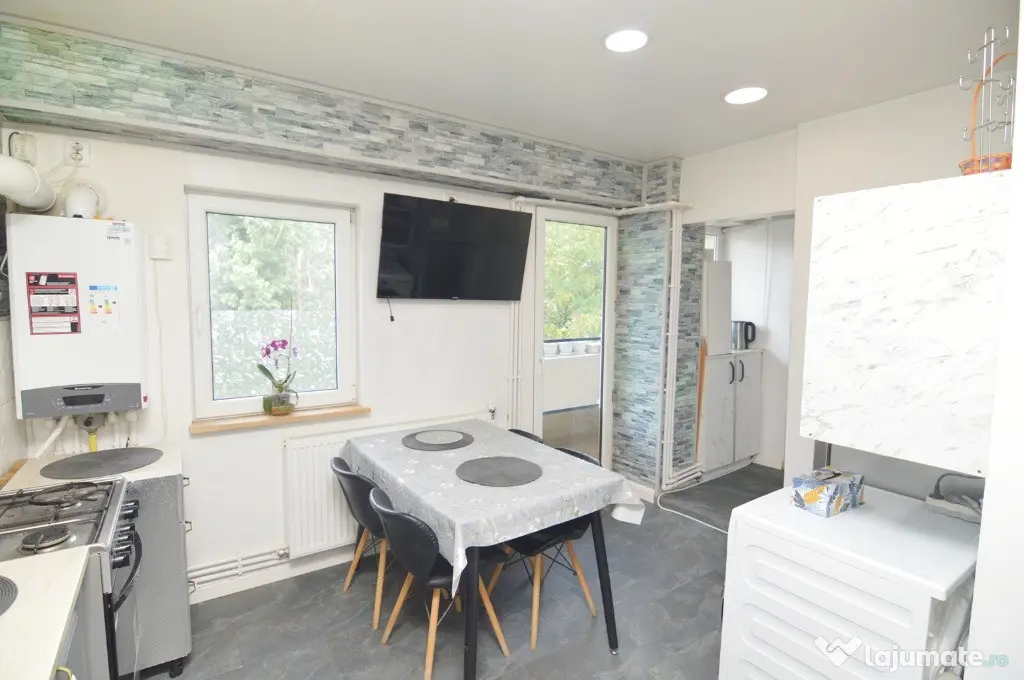 Oferta Vanzare Apartament 3 Camere Rahova | Localizare Excelenta
