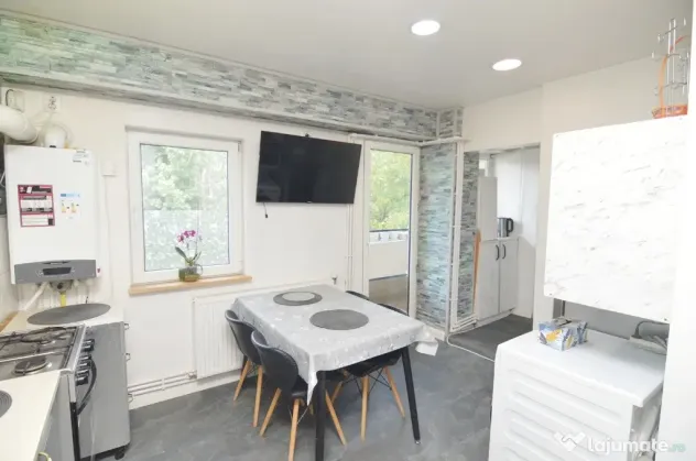 Oferta Vanzare Apartament 3 Camere Rahova | Localizare Excelenta