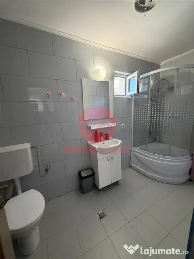 Casa Renovata si Mobilata Complet - Pozitionare Excelenta -