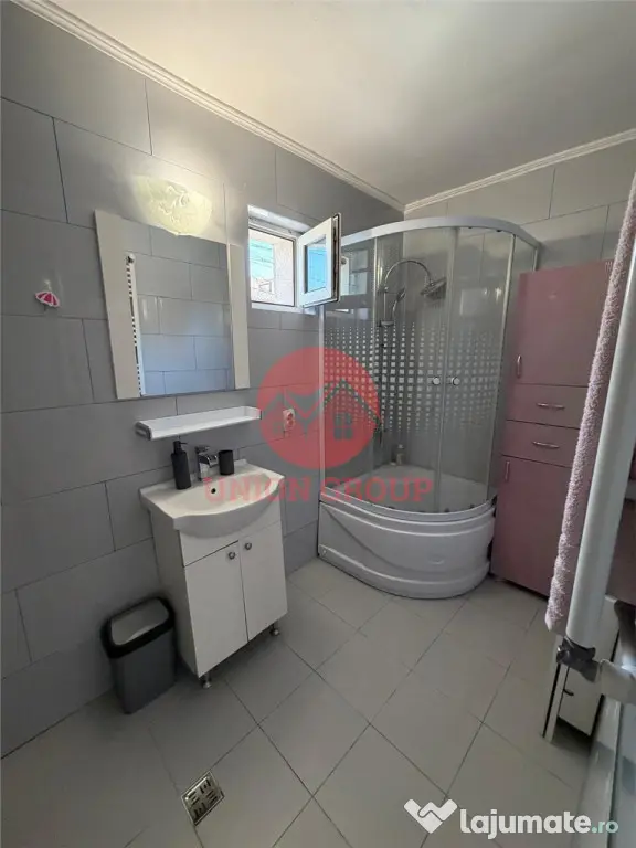 Casa Renovata si Mobilata Complet - Pozitionare Excelenta -