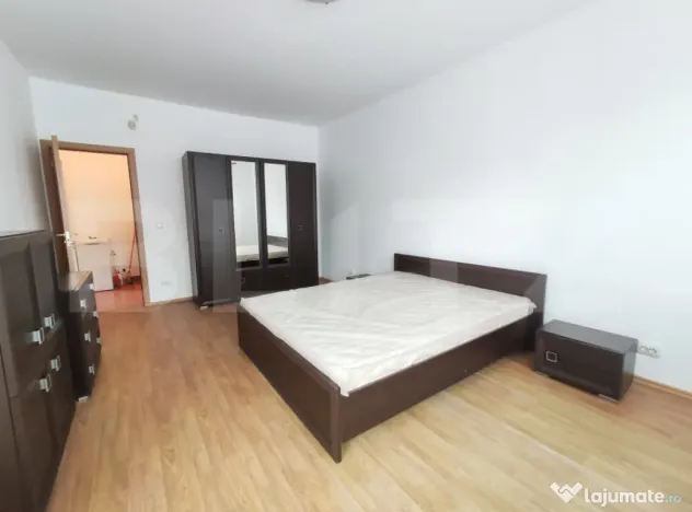 Apartament cu 2 camere, open-space, etaj 1, parcare privata