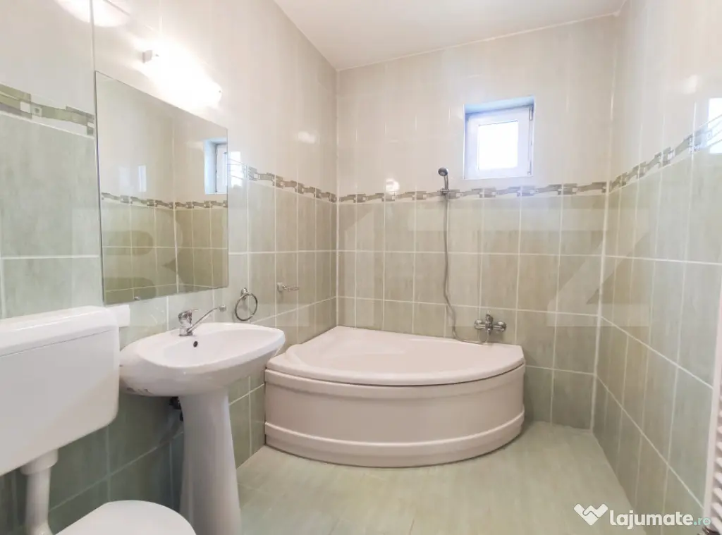 Apartament cu 2 camere, open-space, etaj 1, parcare privata