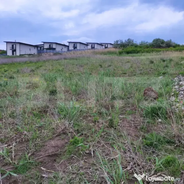 Teren de vânzare în Valea Lupului – Strada Lacului | 2 p