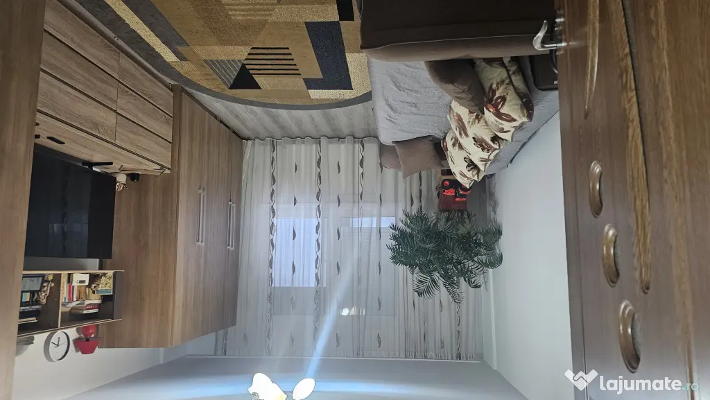 vand apartament cu 2 camere in Iernut