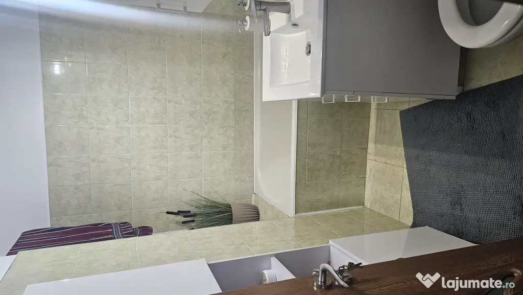 vand apartament cu 2 camere in Iernut