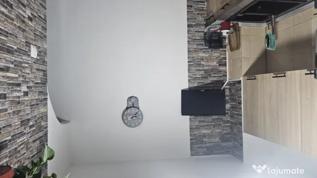 vand apartament cu 2 camere in Iernut