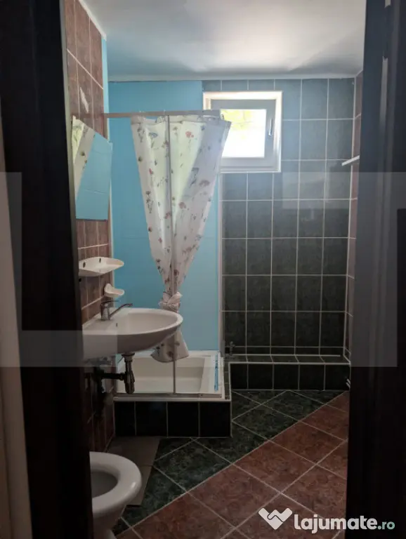 De inchiriat spatiu comercial ultracentral 3 camere 70 mp