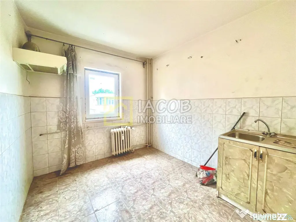 Str. Neagoe Voda, 3 camere, etaj 3, Bacau - Bacau (Bacau)