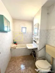 Str. Neagoe Voda, 3 camere, etaj 3, Bacau 