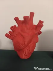Vază decorativă inimă anatomică 