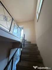 Casă P+1 de vânzare, 4 camere, aproape de centru, ideală 