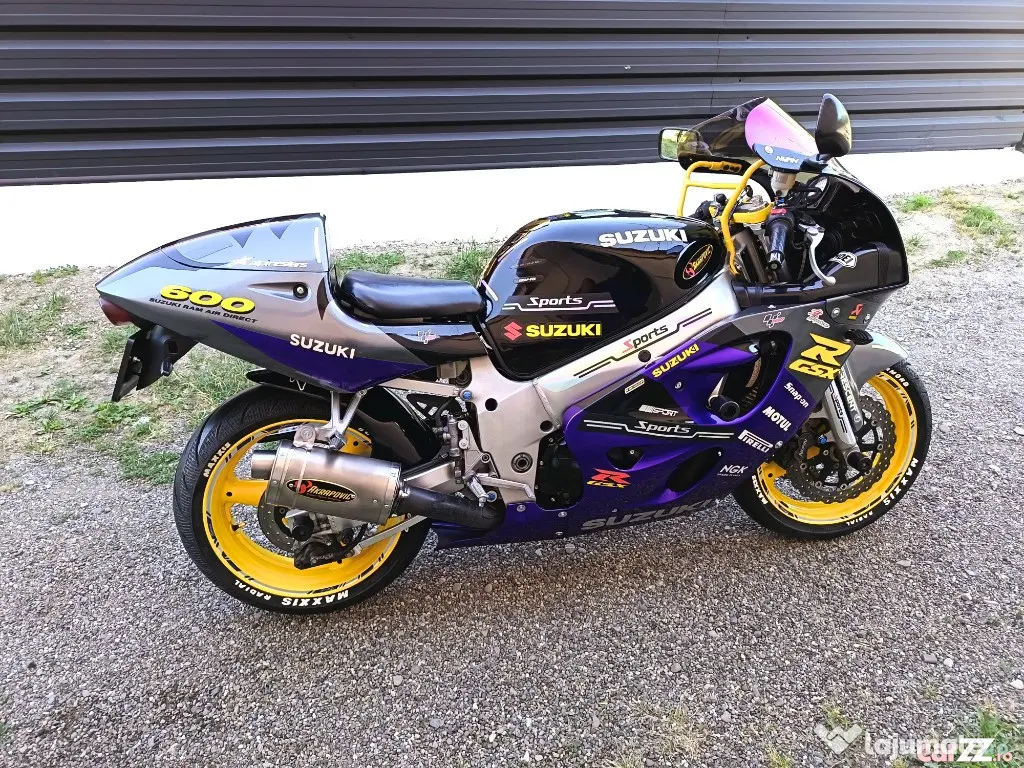 Suzuki gsxr 600 ! stare foarte buna