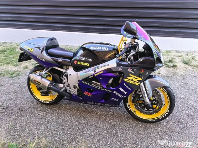 Suzuki gsxr 600 ! stare foarte buna
